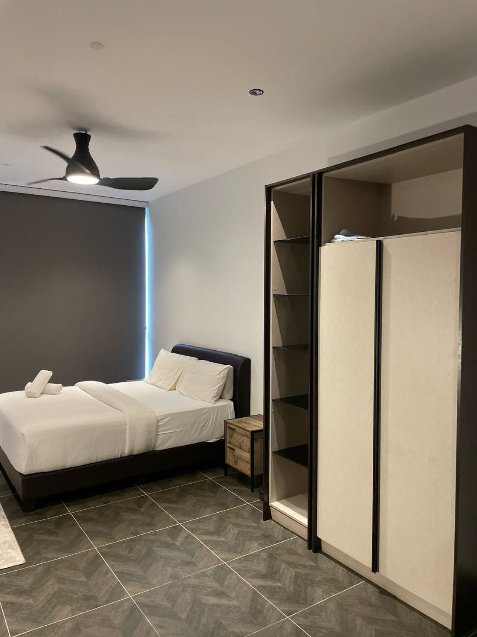 Scarletz Suites Twin Tower Klcc Kuala Lumpur By Okidoki Buitenkant foto