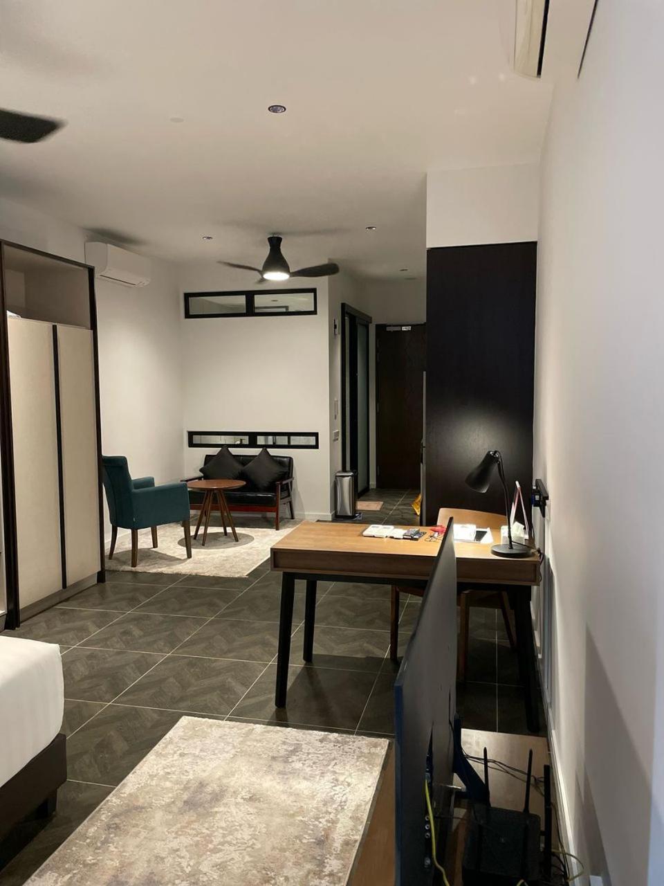 Scarletz Suites Twin Tower Klcc Kuala Lumpur By Okidoki Buitenkant foto